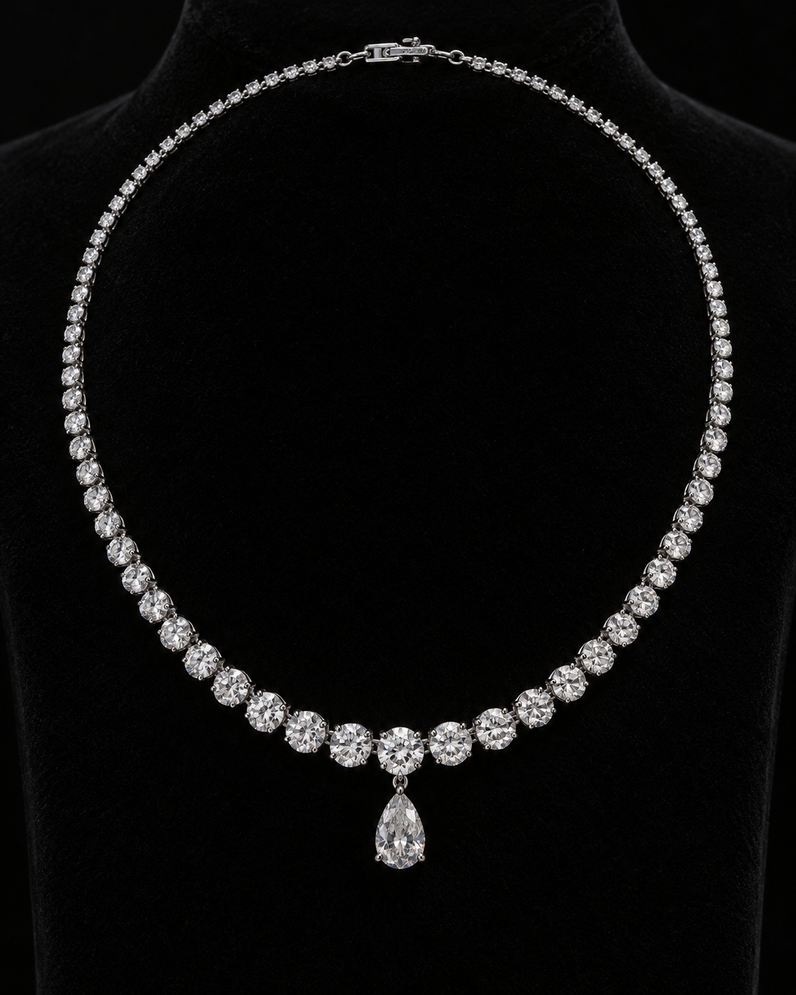 18K white gold diamond rivière necklace